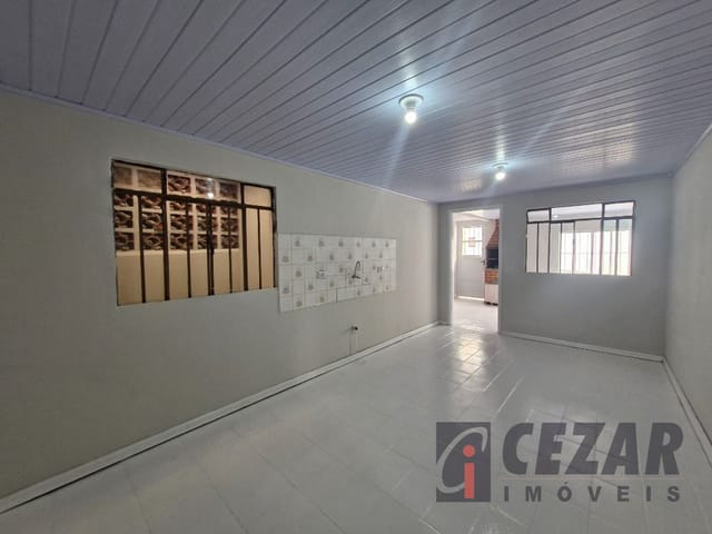 Casa 3 quartos e 1 banheiro, para alugar, no bairro Bairro Alto em Curitiba