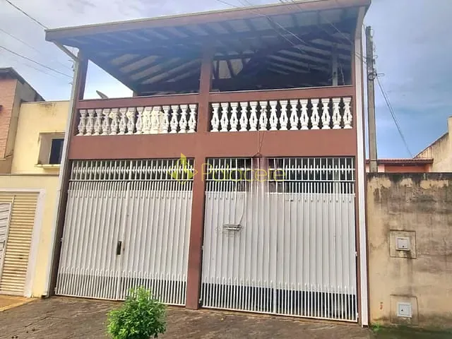 Sobrado com 175m² 3 quartos e 2 banheiros, à venda, no bairro Santa Terezinha em Aparecida