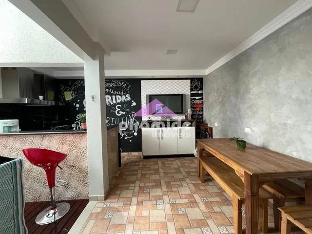 Casa com 163m² 3 quartos e 1 banheiro, à venda, no bairro Jardim Santa Maria em Jacareí