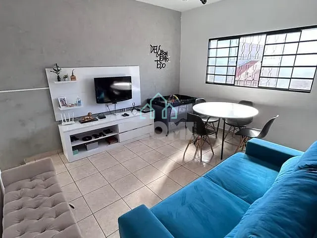 Casa 2 quartos e 1 banheiro, à venda, no bairro Jardim Continental em Taubaté