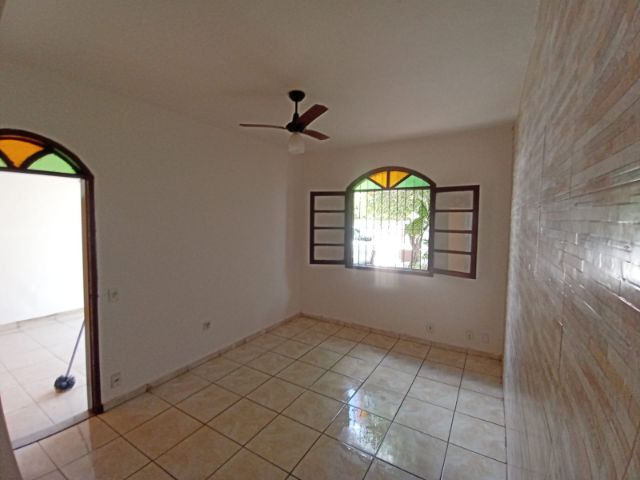 Casa 3 quartos e 2 banheiros, à venda, no bairro Parque Jóquei Club em Campos dos Goytacazes