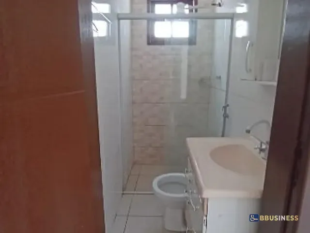 Casa 3 quartos e 2 banheiros, à venda, no bairro Parque Jóquei Club em Campos dos Goytacazes