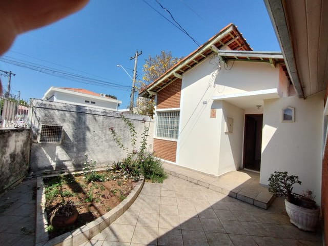 Casa com 341m² 5 quartos e 2 banheiros, à venda, no bairro Parque Residencial Bom Conselho em Taubaté