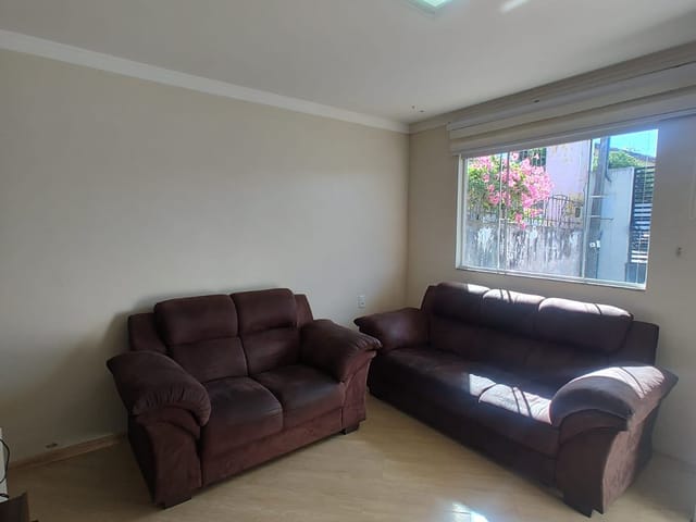 Casa com 111m² 3 quartos e 2 banheiros, à venda, no bairro Contorno em Ponta Grossa