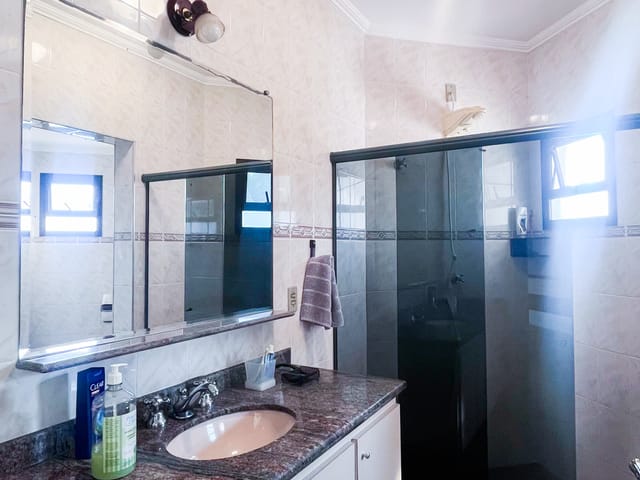 Casa com 597m² 4 quartos e 8 banheiros, à venda, no bairro Maitinga em Bertioga