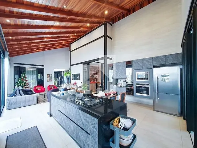 Casa com 510m² 3 quartos e 5 banheiros, à venda, no bairro Loteamento Portal do Paraíso I em Jundiaí