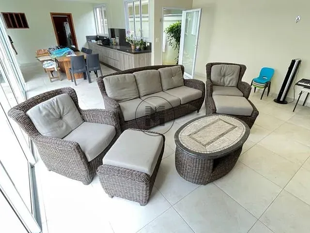 Casa com 445m² 3 quartos e 4 banheiros, à venda, no bairro Jardim das Nações em Taubaté