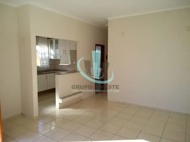 Casa com 77m² 2 quartos e 1 banheiro, à venda, no bairro JARDIM IMPERIAL em ARARAQUARA