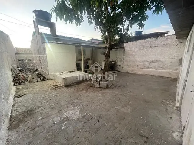 Casa com 200m² 2 quartos e 2 banheiros, à venda, no bairro Centenário em Campina Grande