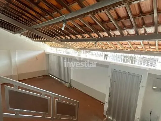 Casa com 200m² 2 quartos e 2 banheiros, à venda, no bairro Centenário em Campina Grande
