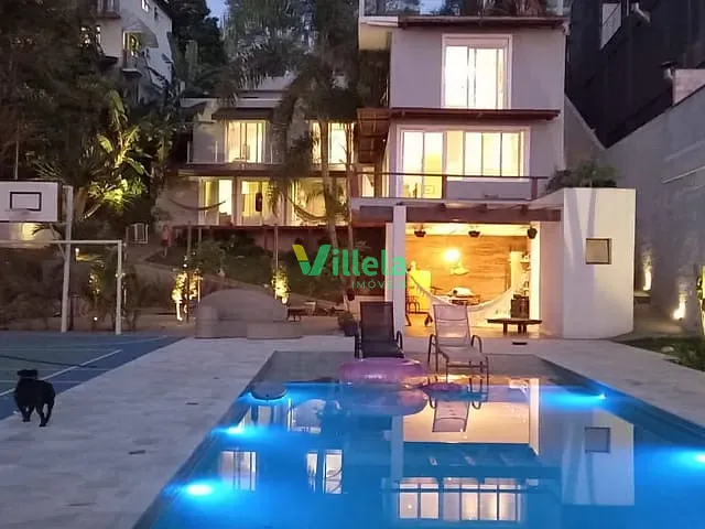 Casa com 1500m² 3 quartos e 4 banheiros, à venda, no bairro Jardim das Cerejeiras em Arujá