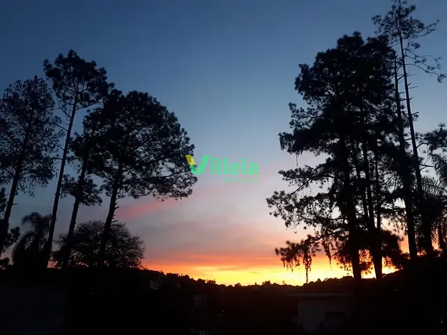 Casa com 1500m² 3 quartos e 4 banheiros, à venda, no bairro Jardim das Cerejeiras em Arujá