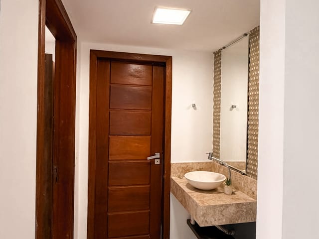 Casa 3 quartos e 3 banheiros, à venda, no bairro Lagoa em Macaé