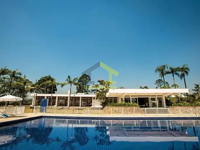 Casa à venda ou para alugar, no bairro Paisagem Renoir em Cotia