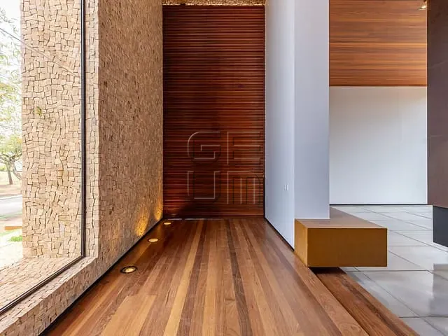 Casa com 794m² 4 quartos e 7 banheiros, à venda, no bairro Esperança em Londrina