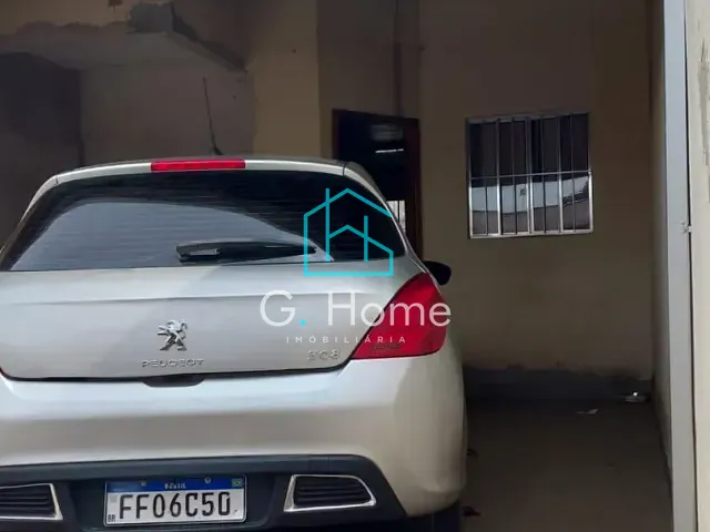 Casa com 200m² 3 quartos e 1 banheiro, à venda, no bairro Residencial Abussafe em Londrina