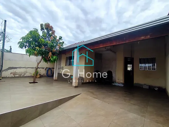 Casa com 200m² 3 quartos e 1 banheiro, à venda ou para alugar, no bairro Residencial Abussafe em Londrina