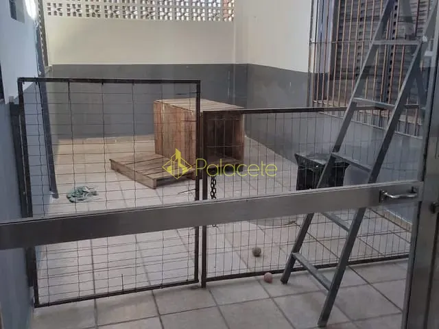Casa com 300m² 3 quartos e 5 banheiros, à venda, no bairro Jardim Rosely em Pindamonhangaba