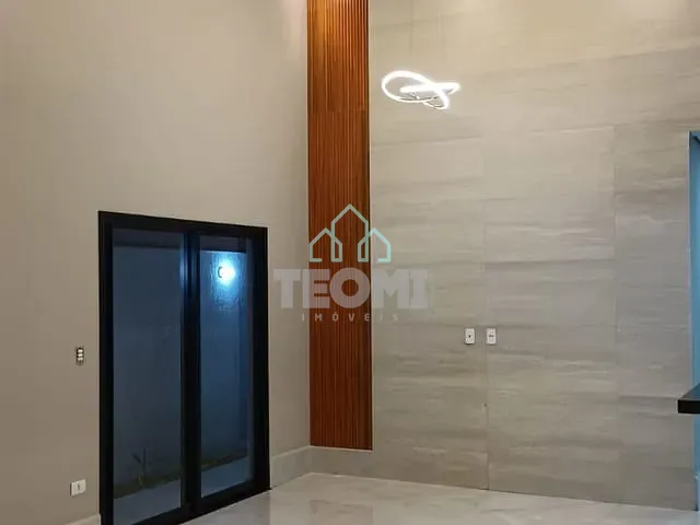 Casa 3 quartos e 3 banheiros, à venda, no bairro Jardim Santa Tereza em Taubaté