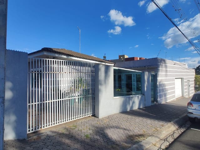 Casa 3 quartos e 3 banheiros, à venda, no bairro Oficinas em Ponta Grossa