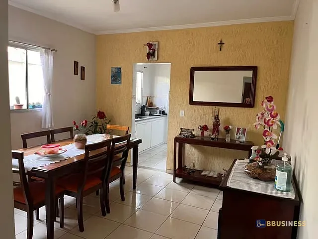 Casa 5 quartos e 3 banheiros, à venda, no bairro Parque São Lucas em São Paulo
