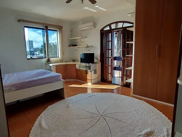 Casa com 250m² 4 quartos e 2 banheiros, à venda, no bairro Esplanada Independência em Taubaté