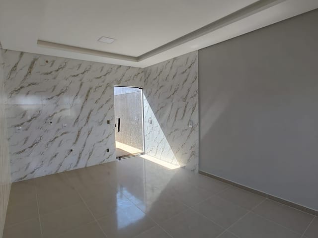 Casa com 108m² 3 quartos e 2 banheiros, à venda, no bairro Cará-cará em Ponta Grossa