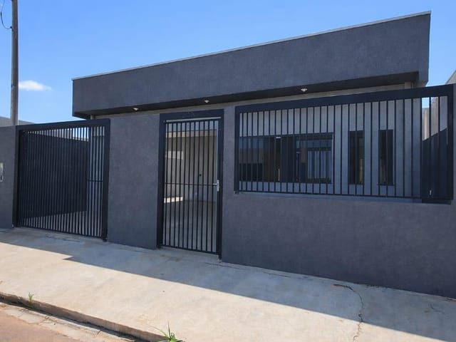 Casa com 108m² 3 quartos e 2 banheiros, à venda, no bairro Cará-cará em Ponta Grossa