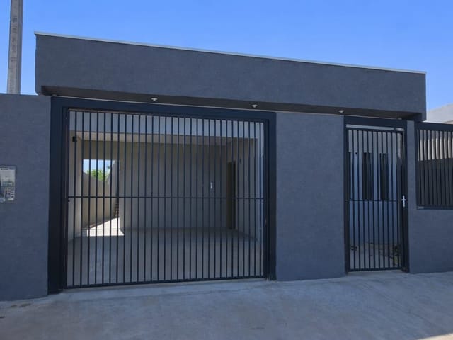 Casa com 108m² 3 quartos e 2 banheiros, à venda, no bairro Cará-cará em Ponta Grossa