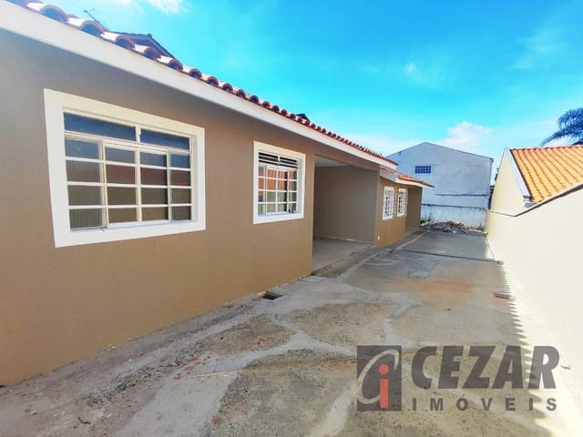 Casa 2 quartos e 1 banheiro, para alugar, no bairro Bairro Alto em Curitiba