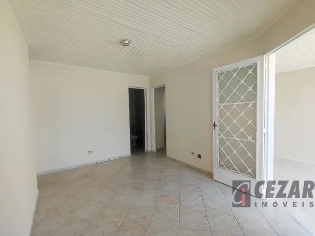 Casa 2 quartos e 1 banheiro, para alugar, no bairro Bairro Alto em Curitiba