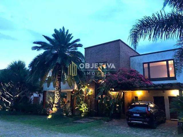Casa 4 quartos e 5 banheiros, à venda, no bairro Centro em Imbé