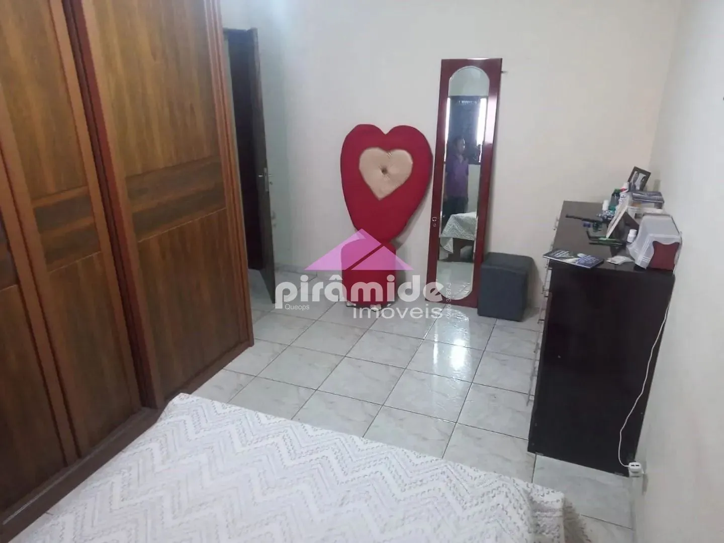 Casa, 4 quartos, 250 m² - Foto 25
