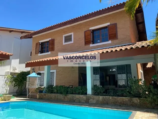 Casa com 360m² 6 quartos e 5 banheiros, para alugar, no bairro Jardim das Colinas em São José dos Campos