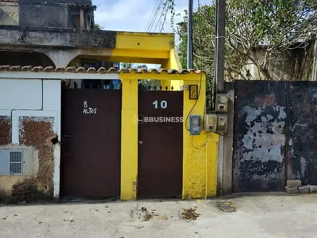 Casa 2 quartos e 1 banheiro, à venda, no bairro Parque Jóquei Club em Campos dos Goytacazes