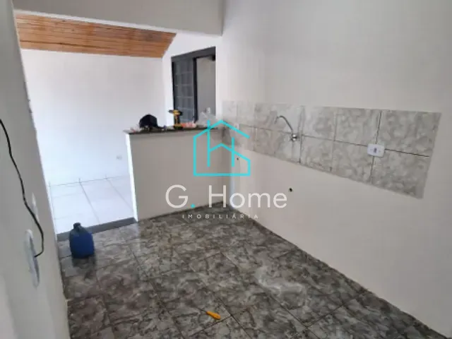 Casa com 70m² 2 quartos e 1 banheiro, à venda, no bairro Sabará III em Londrina