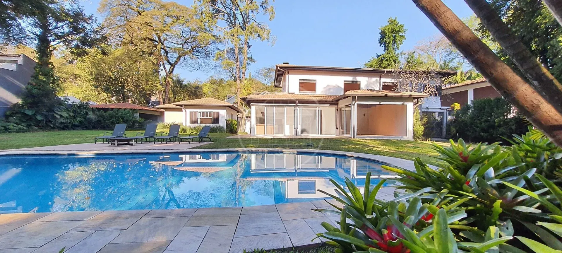 Casa, 4 quartos, 426 m² - Foto 1