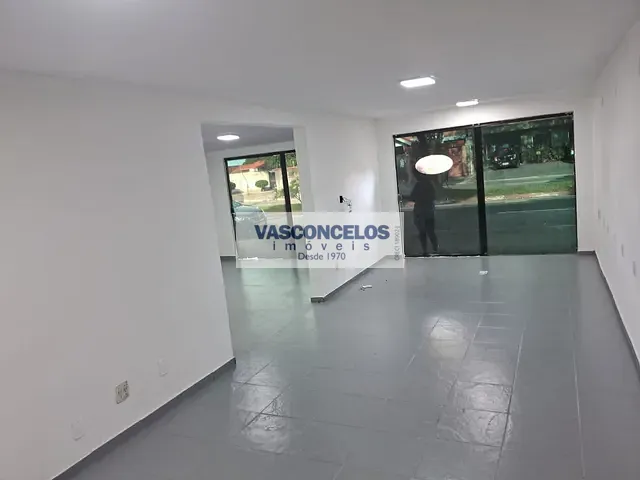 Casa com 200m², para alugar, no bairro Jardim Satélite em São José dos Campos