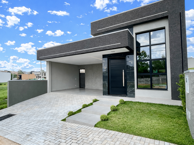 Casa com 140m² 3 quartos e 2 banheiros, à venda, no bairro Contorno em Ponta Grossa