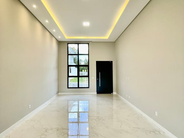 Casa com 140m² 3 quartos e 2 banheiros, à venda, no bairro Contorno em Ponta Grossa
