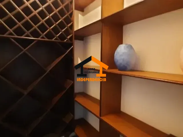Casa com 680m² 3 quartos e 6 banheiros, à venda, no bairro Jardim do Golf I em Jandira