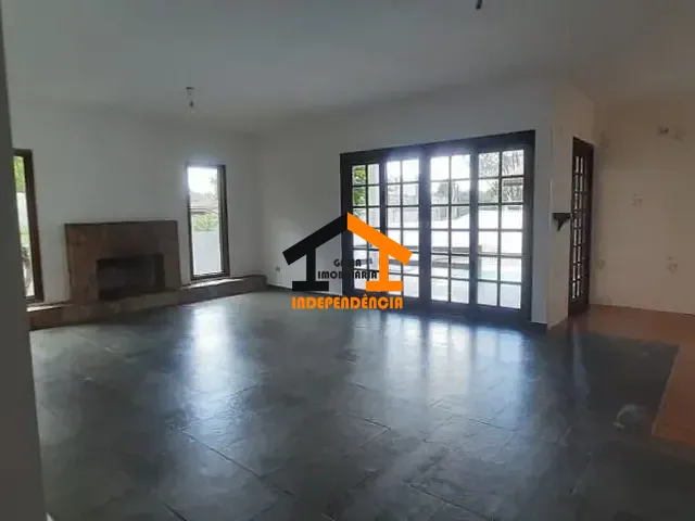 Casa com 680m² 3 quartos e 6 banheiros, à venda, no bairro Jardim do Golf I em Jandira