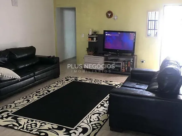 Casa com 244m² 3 quartos e 3 banheiros, à venda, no bairro Vila Carvalho em Sorocaba