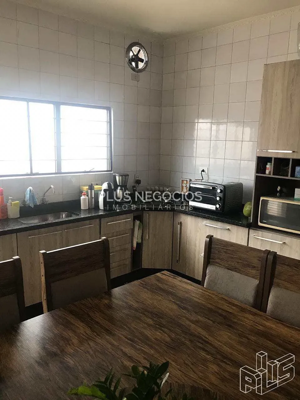 Casa, 3 quartos, 244 m² - Foto 2