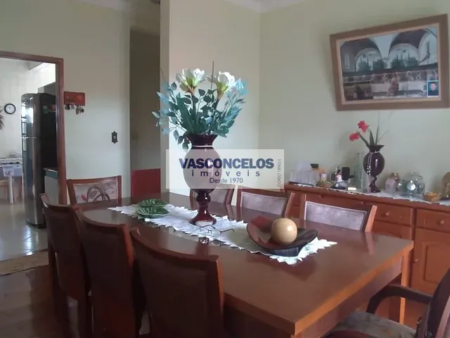 Casa com 450m² 3 quartos e 3 banheiros, à venda, no bairro Jardim Esplanada em São José dos Campos