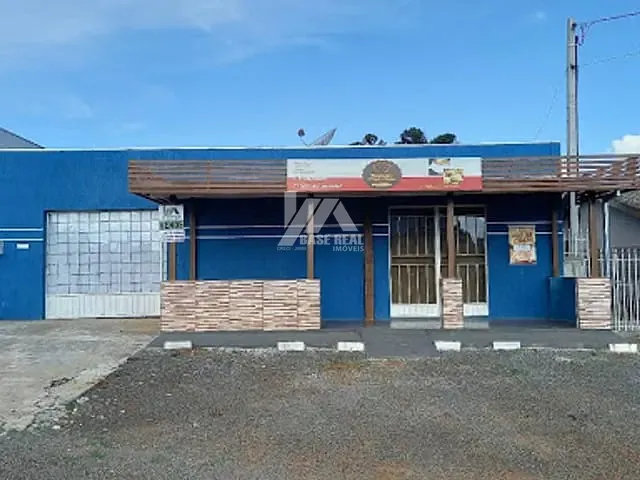 Casa com 600m² 4 quartos e 3 banheiros, à venda, no bairro Primavera em Guarapuava