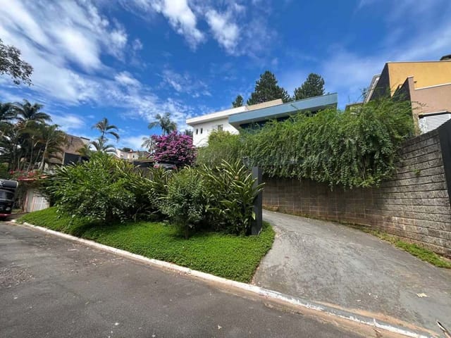 Casa com 683m² 3 quartos e 4 banheiros, à venda, no bairro Nova Higienópolis em Jandira