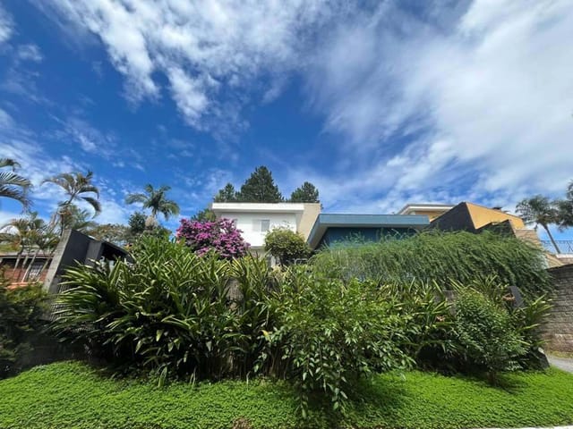 Casa com 683m² 3 quartos e 4 banheiros, à venda, no bairro Nova Higienópolis em Jandira