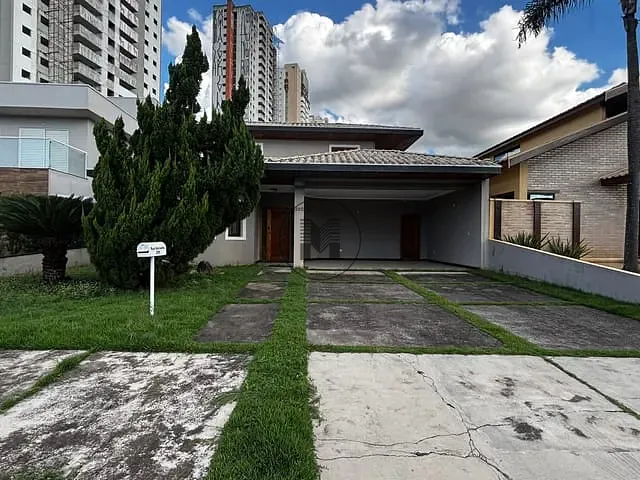 Casa com 419m² 3 quartos e 5 banheiros, para alugar, no bairro Vila Costa em Taubaté