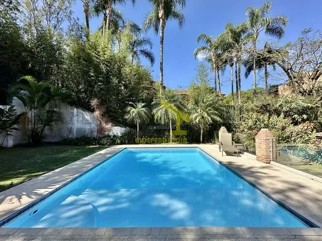 Casa com 10000m² 3 quartos e 5 banheiros, à venda, no bairro Granja Viana em Cotia